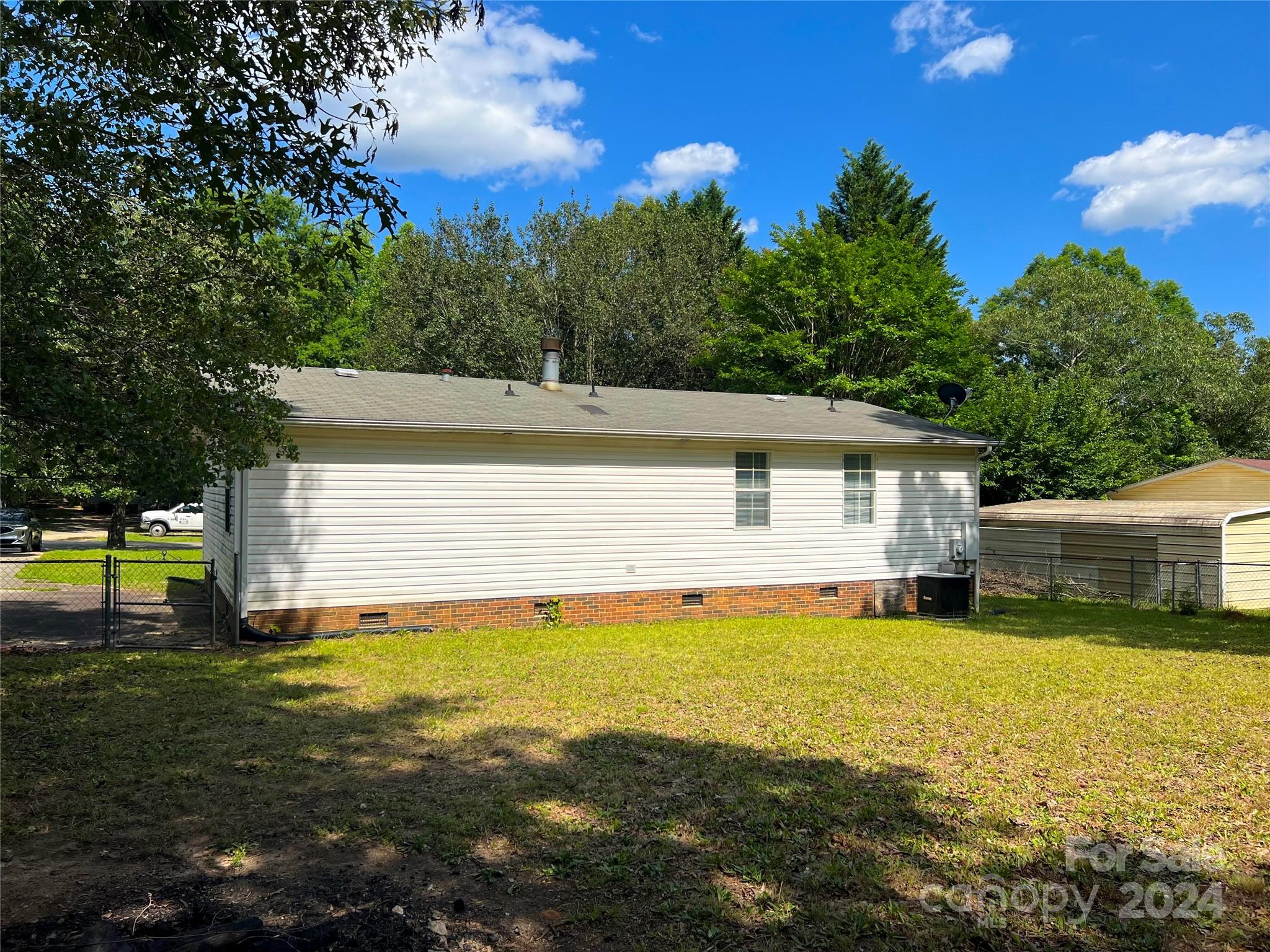 3781 Lee Moore Road Maiden, NC 28650 - Photo 6 of 27 Gallery Image 6