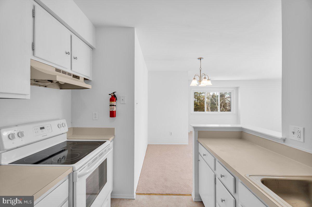 103 Lucas Lane Voorhees, NJ 08043 - Photo 16 of 28