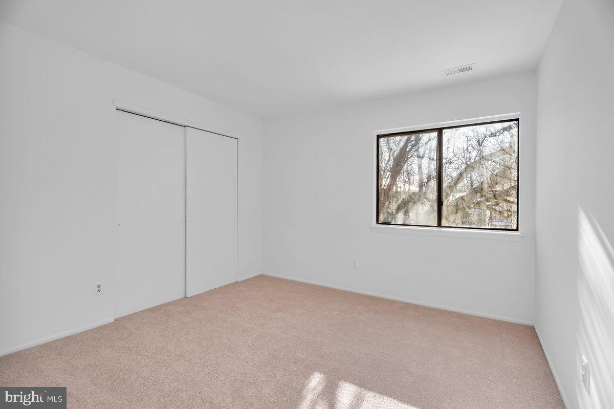 103 Lucas Lane Voorhees, NJ 08043 - Photo 22 of 28