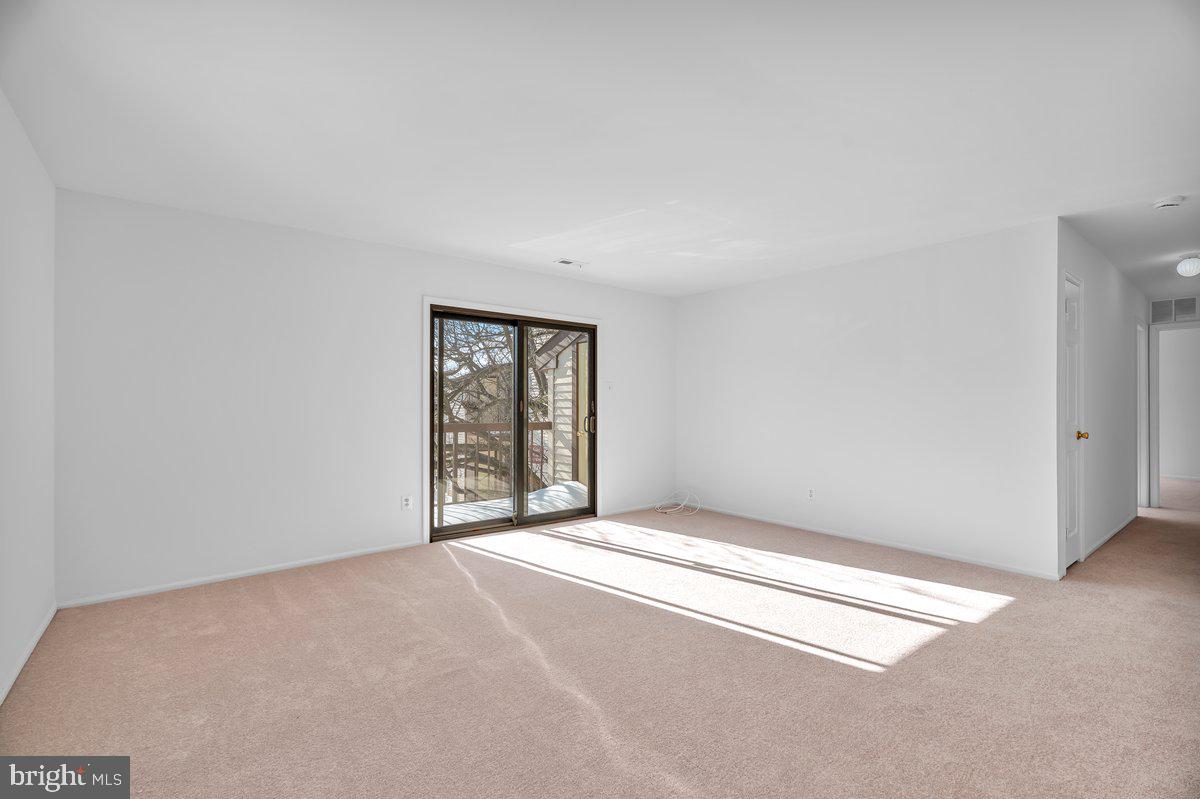 103 Lucas Lane Voorhees, NJ 08043 - Photo 9 of 28