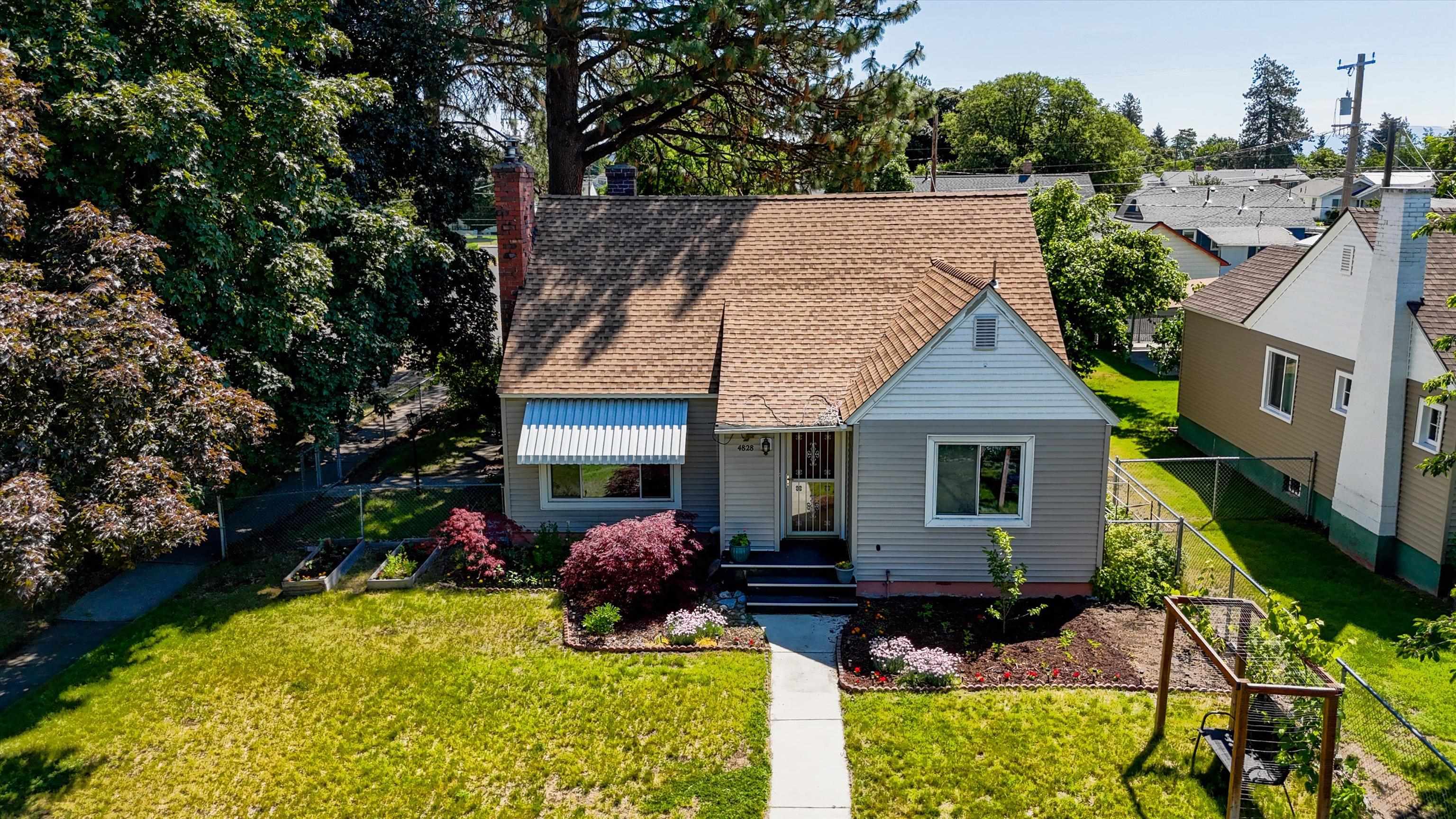 4828 North Wall Street Spokane, WA 99205 - Photo 3 of 41