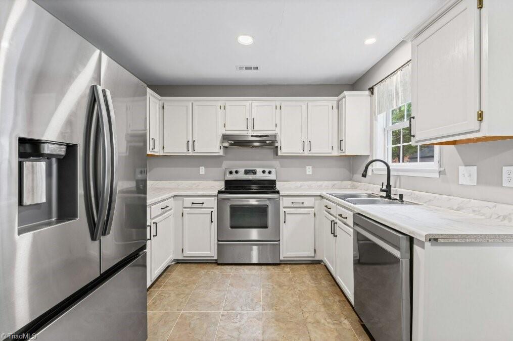 141 Leeds Lane King, NC 27021 - Photo 15 of 42