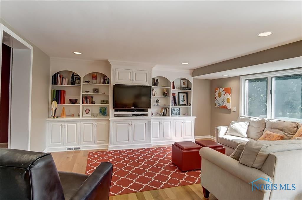 2248 Innisbrook Road Toledo, OH 43606 - Photo 9 of 36 Gallery Image 9