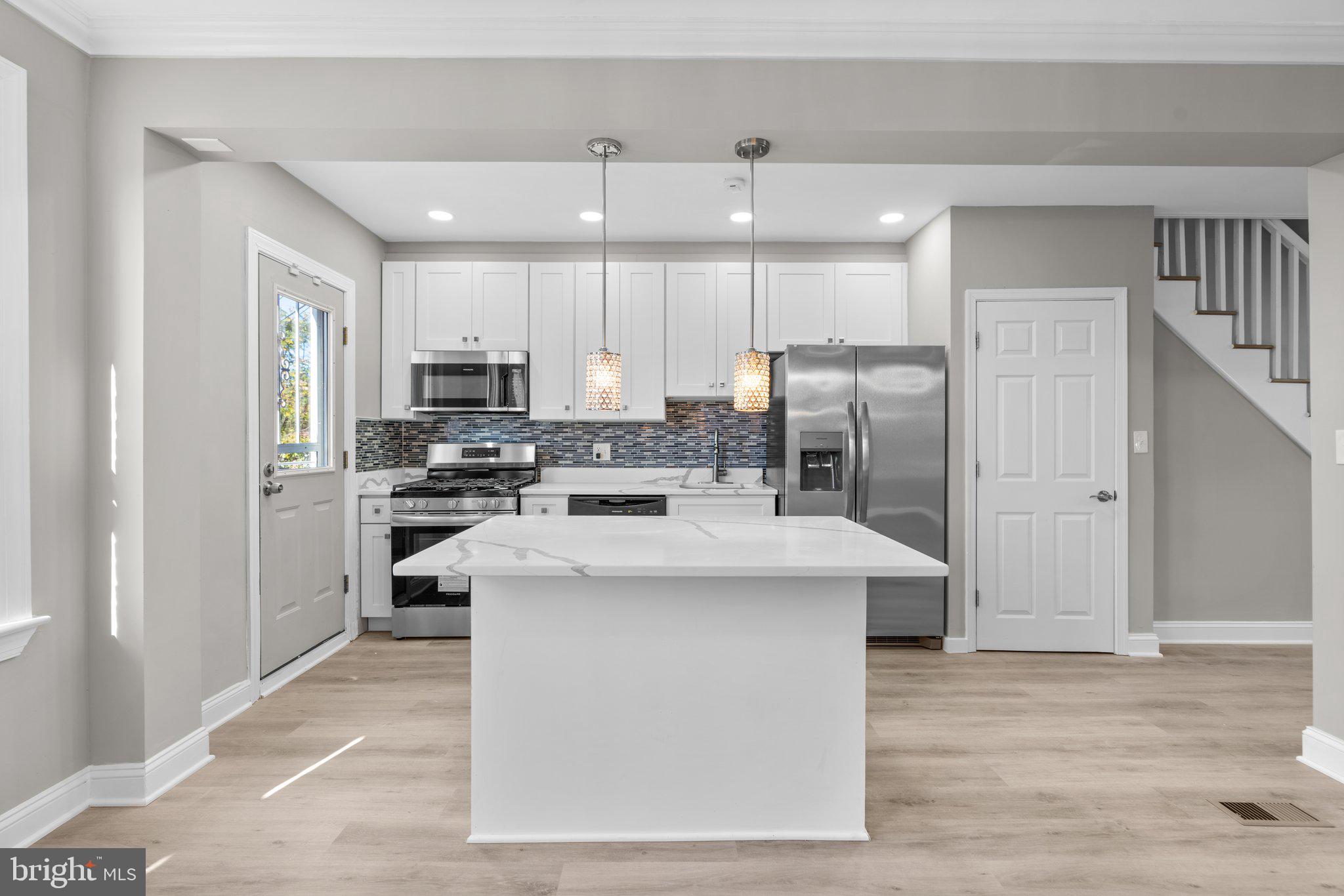 4331 Sheldon Avenue Baltimore, MD 21206 - Photo 11 of 34