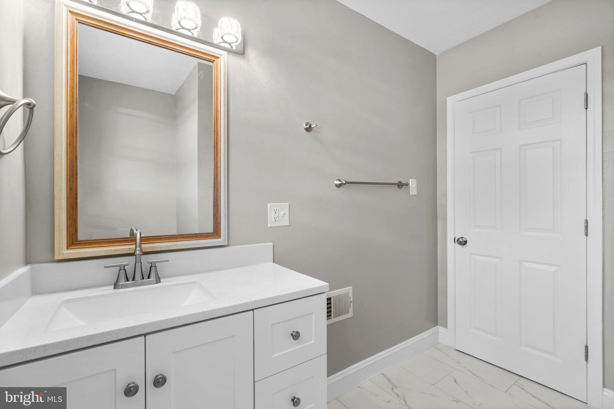 4331 Sheldon Avenue Baltimore, MD 21206 - Photo 22 of 34