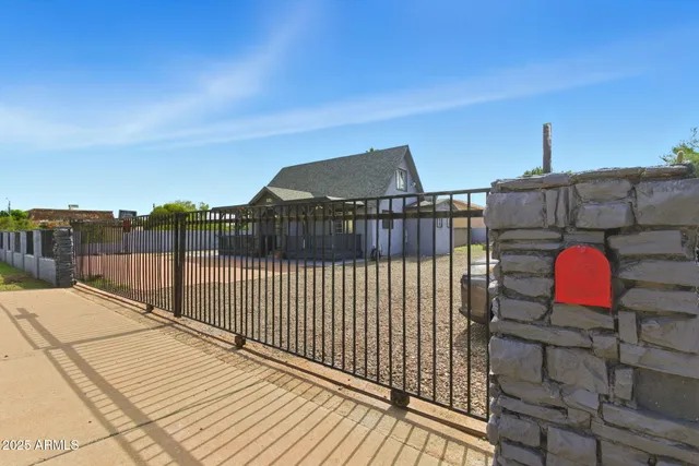 $479,000 | 1929 East Union Hills Drive, Phoenix, AZ 85022