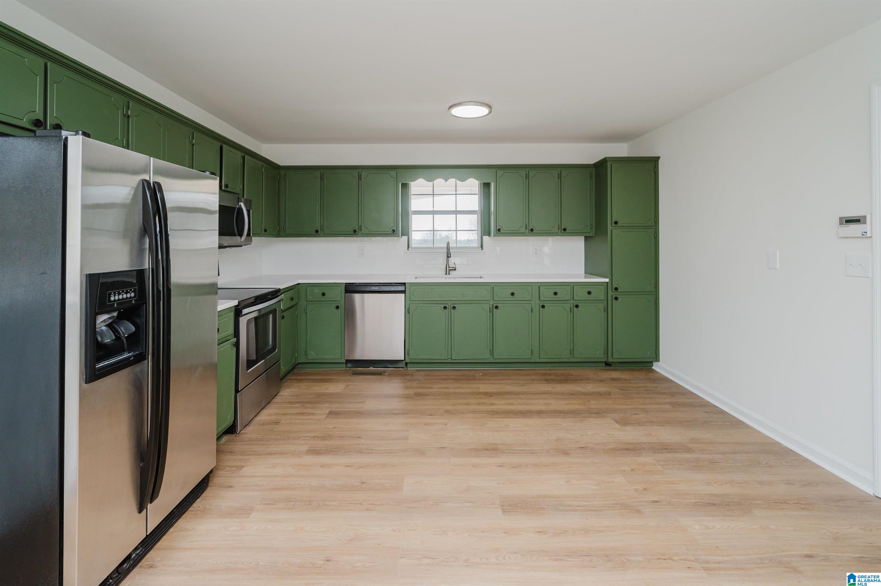 75 Beck Green Road Warrior, AL 35180 - Photo 12 of 33