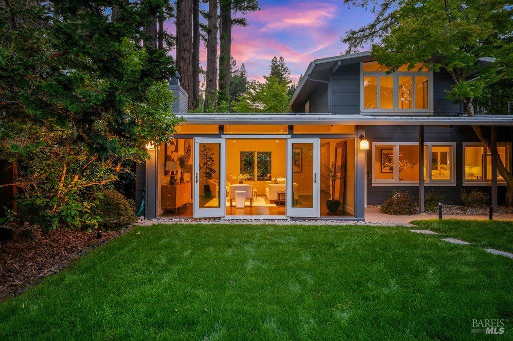 5 Heather Way Mill Valley, CA 94941 - Photo 1 of 39 Private, large, level lawn in front yard. Fully gated.
