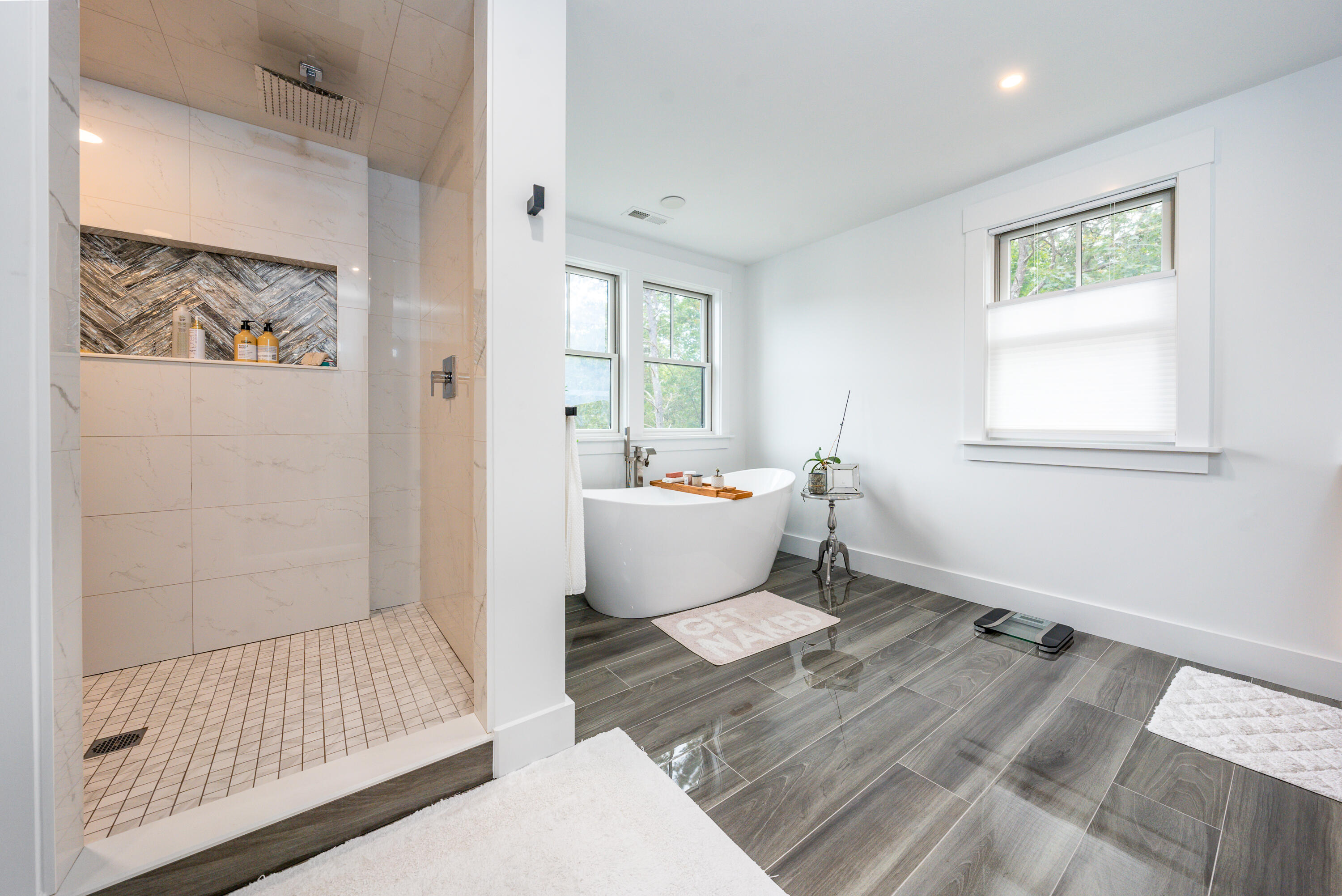 180 Kettle Hole Road West Barnstable, MA 02668 - Photo 33 of 53 a bathroom with a sink toilet and shower