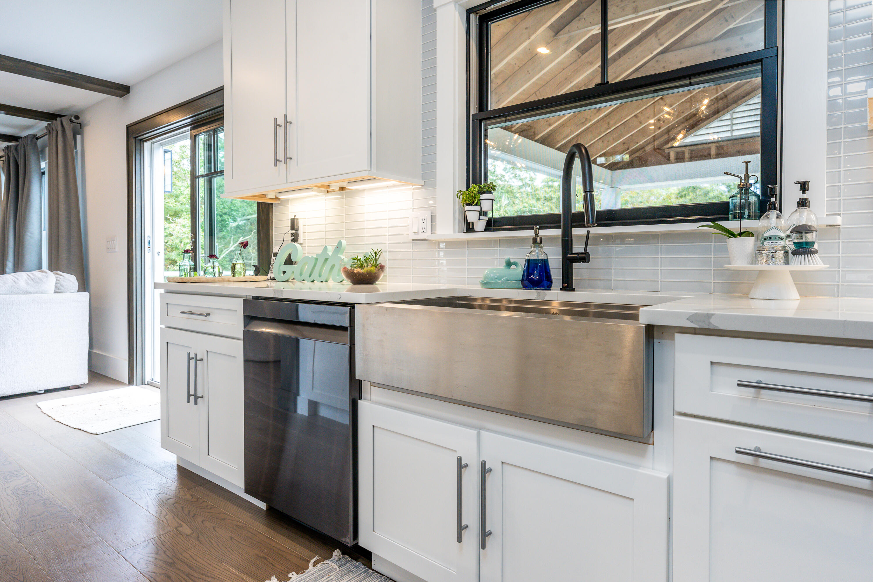 180 Kettle Hole Road West Barnstable, MA 02668 - Photo 10 of 53 kitchen7