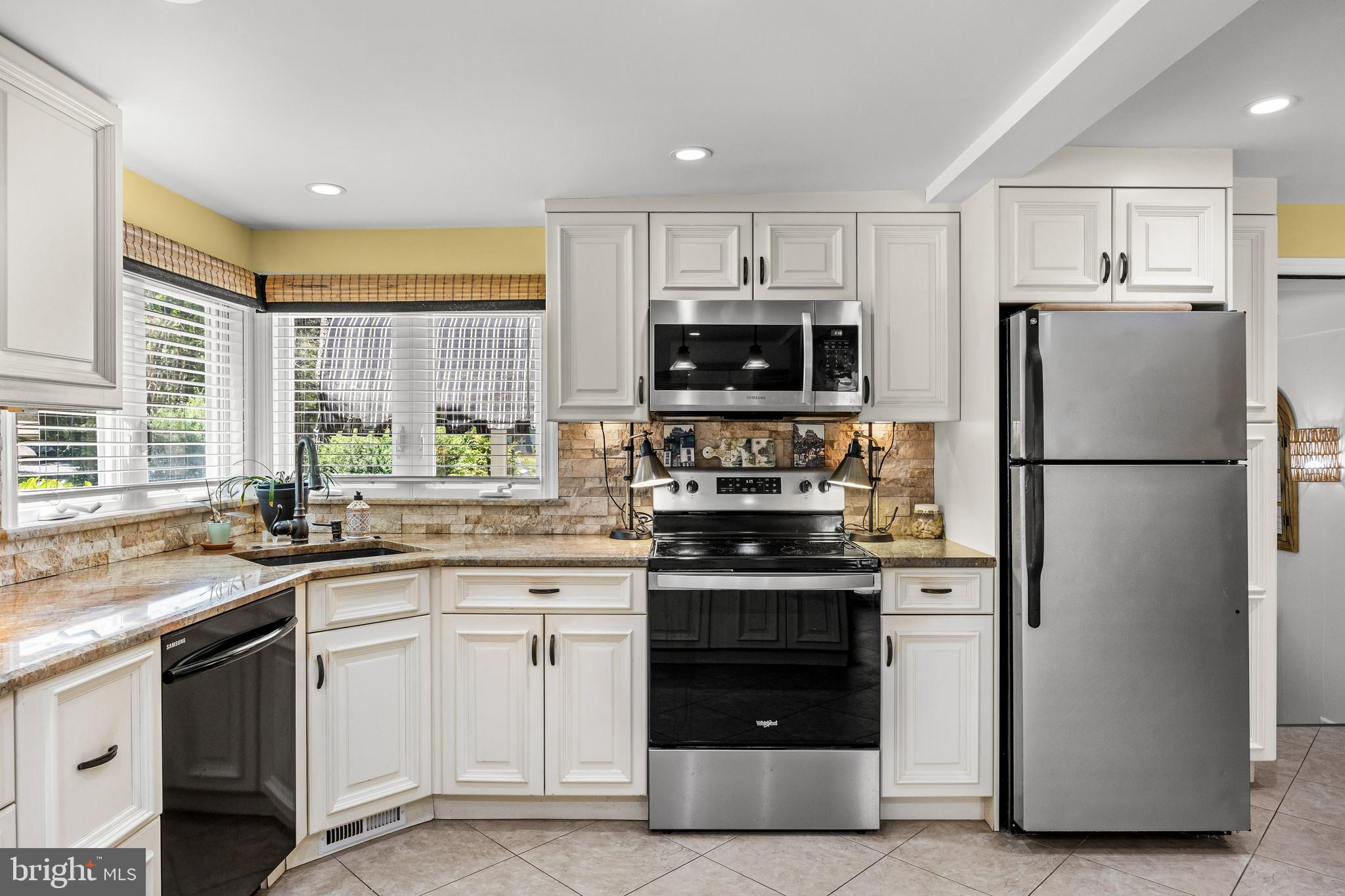 253 Hopewell Road Medford, NJ 08055 - Photo 13 of 54