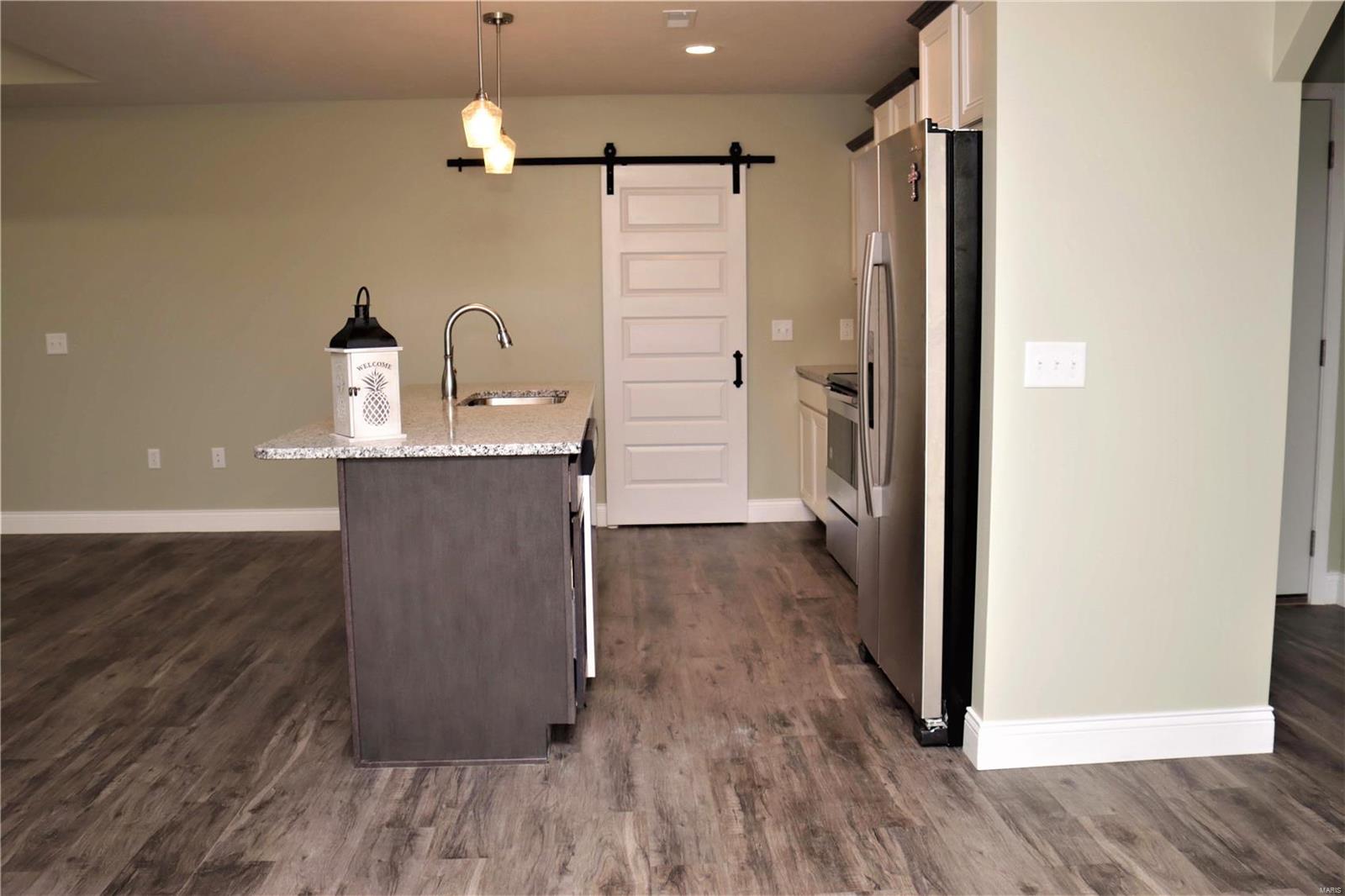15660 Jadin Road Marion, IL 62959 - Photo 17 of 45