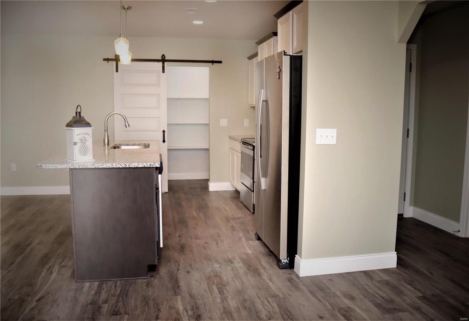 15660 Jadin Road Marion, IL 62959 - Photo 18 of 45