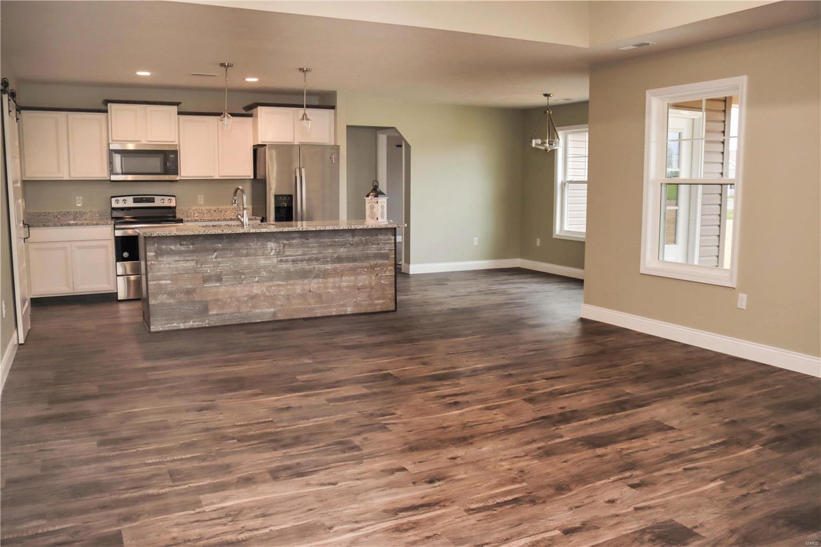 15660 Jadin Road Marion, IL 62959 - Photo 8 of 45