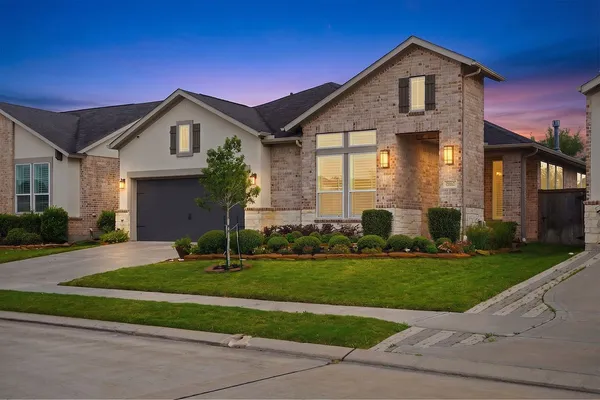 $470,000 | 13227 Fairfield Arbor Drive, Houston, TX 77059