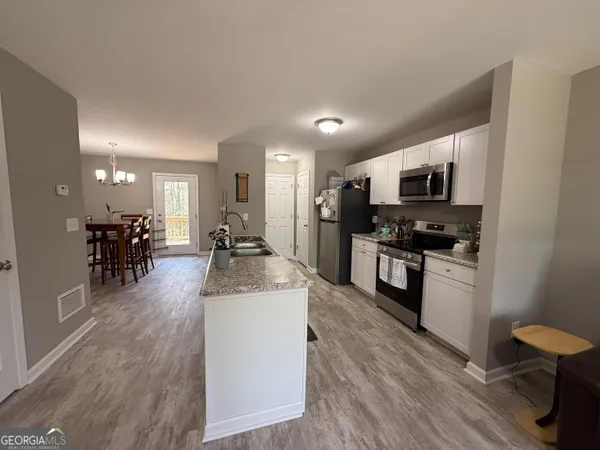 $2,800 | 305 Martin Circle, Athens, GA 30601