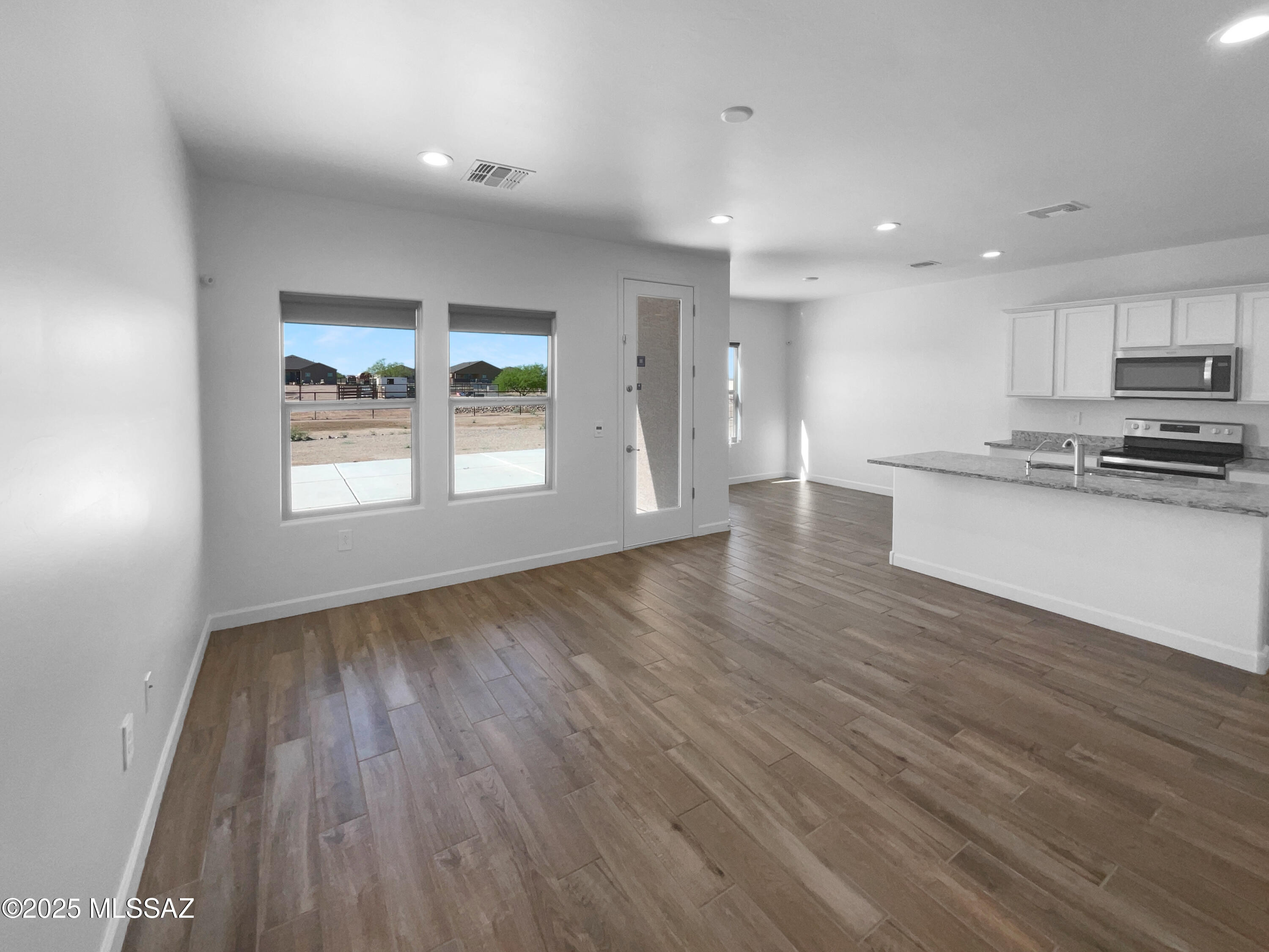 17145 West Sharps Road Marana, AZ 85653 - Photo 3 of 23