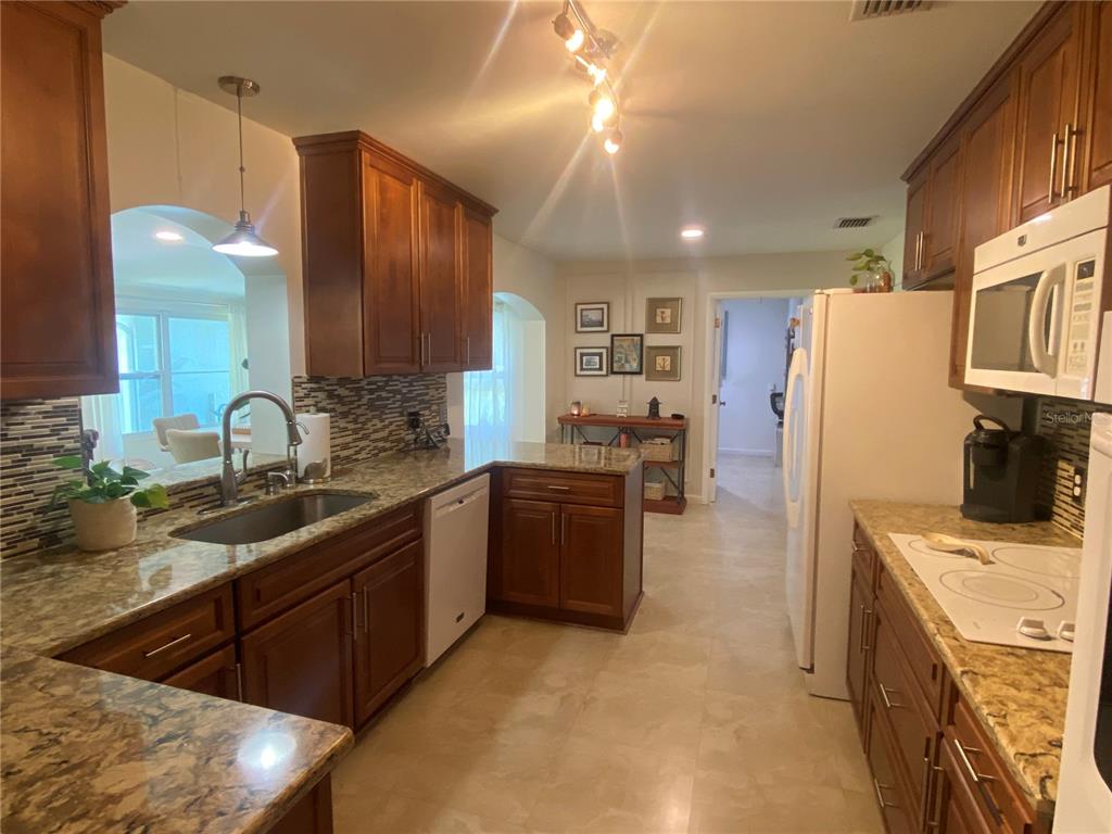 16918 Tobacco Road Lutz, FL 33558 - Photo 21 of 99 Gallery Image 21