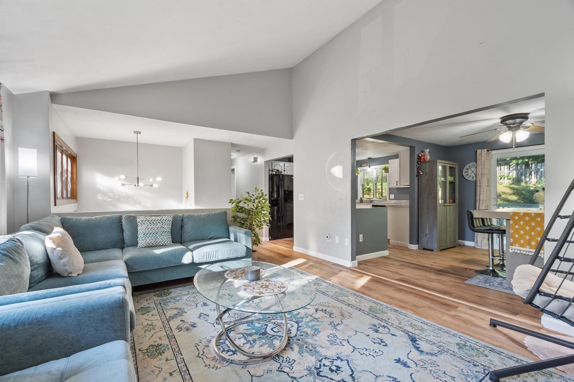 77 Darnell Road Worcester, MA 01606 - Photo 7 of 38 Gallery Image 7