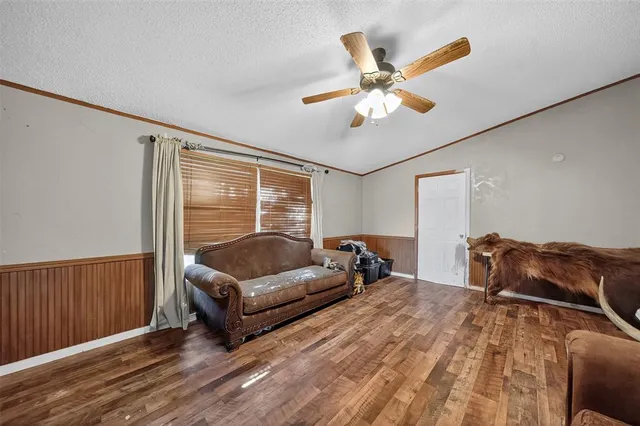 $249,000 | 12751 County Road 1200, Malakoff, TX 75148