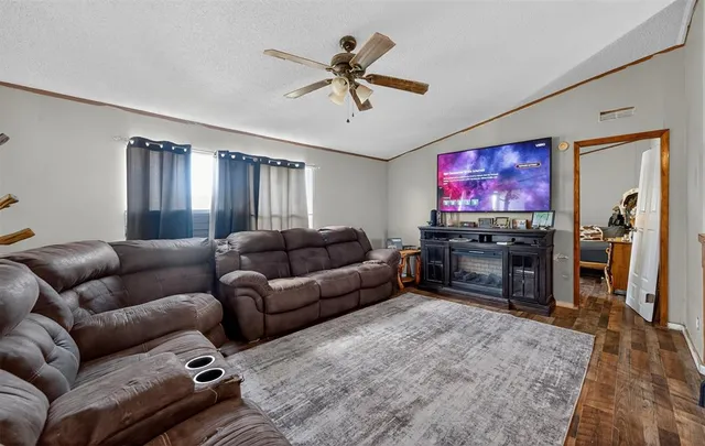 $249,000 | 12751 County Road 1200, Malakoff, TX 75148