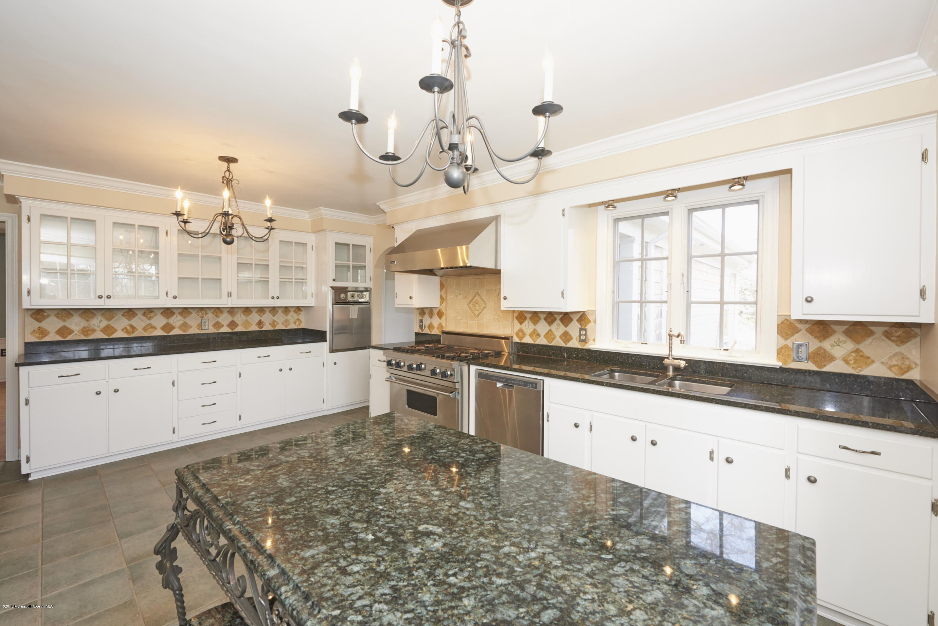 568 Ridge Road Fair Haven, NJ 07704 - Photo 13 of 18 1709