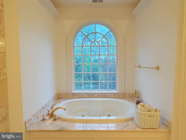 $24,000 | 1289 Ballantrae Farm Drive, McLean, VA 22101