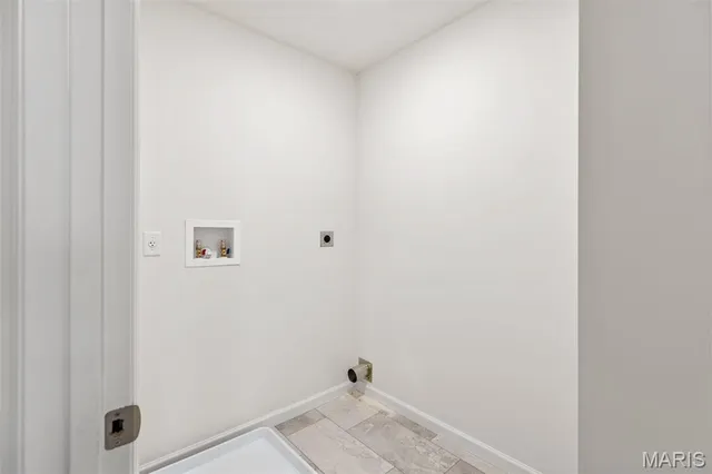 $340,250 | 51 Fairmount Grv Drive, St. Peters, MO 63376