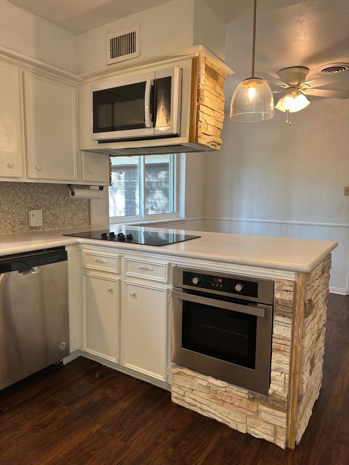 1914 Indian Shores Road Crosby, TX 77532 - Photo 18 of 34 Kitchen