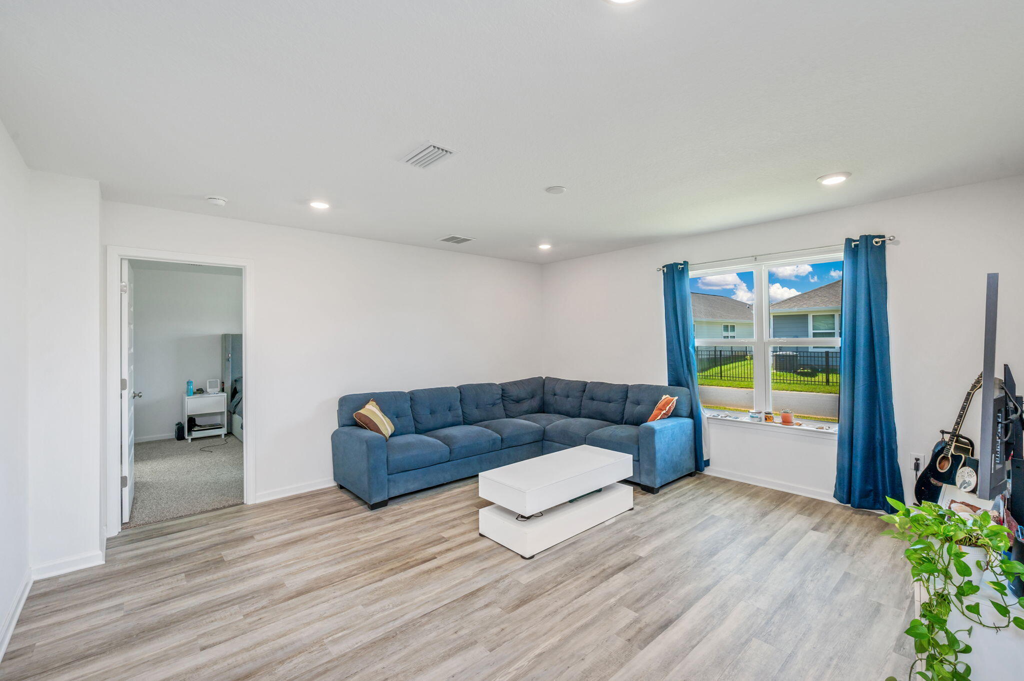 103 Riverwalk Circle Freeport, FL 32439 - Photo 9 of 40 9-web-or-mls-103-riverwalk-cir