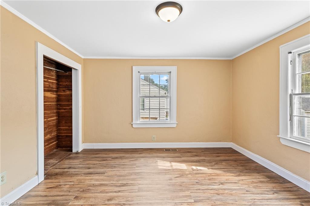 523 Ridgecrest Drive High Point, NC 27262 - Photo 14 of 28 Gallery Image 14