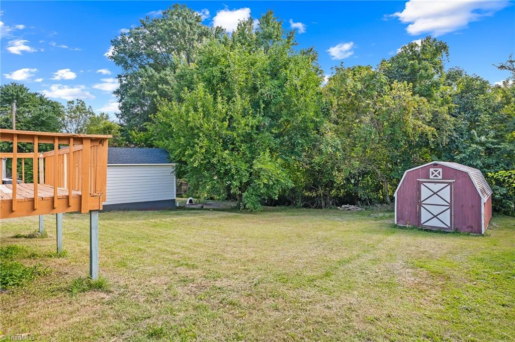 523 Ridgecrest Drive High Point, NC 27262 - Photo 21 of 28 Gallery Image 21