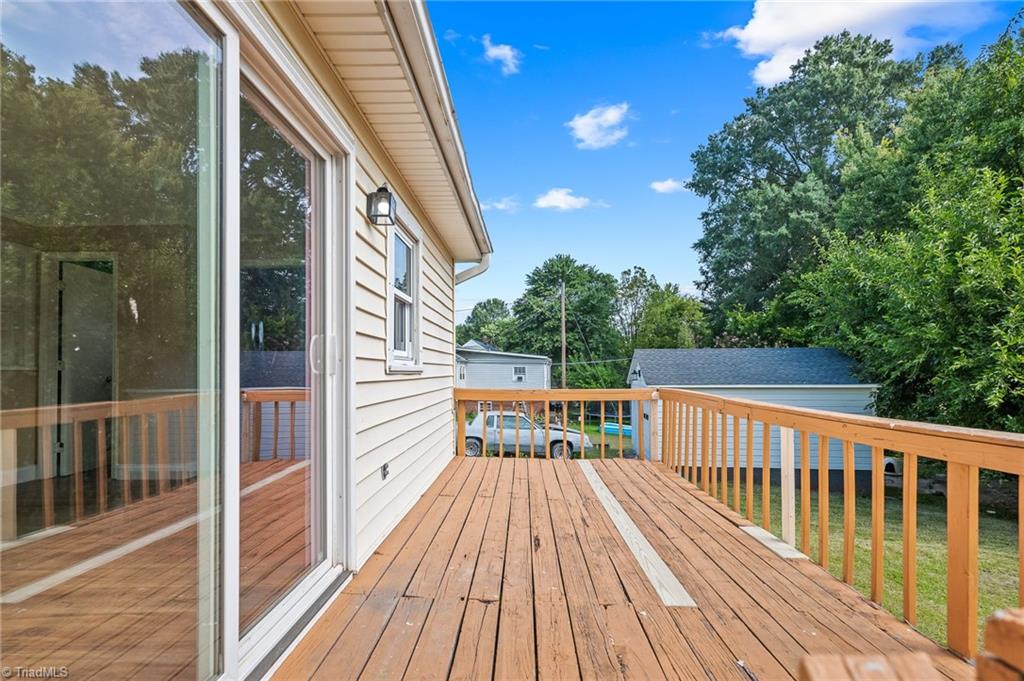 523 Ridgecrest Drive High Point, NC 27262 - Photo 27 of 28 Gallery Image 27