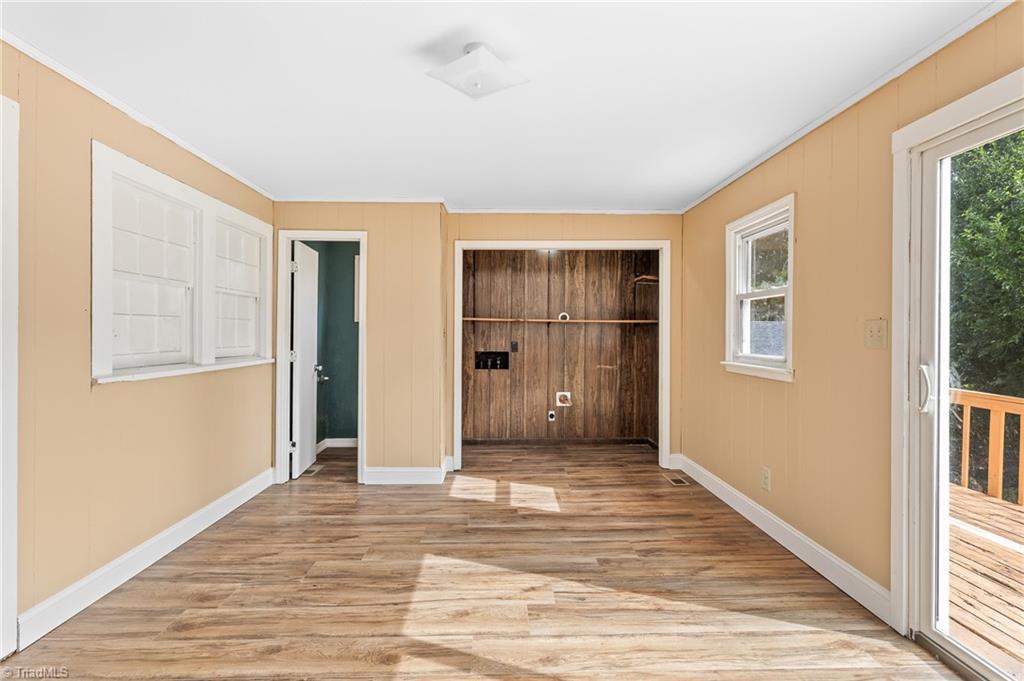 523 Ridgecrest Drive High Point, NC 27262 - Photo 7 of 28 Gallery Image 7