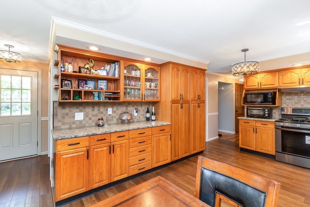 34 Pleasant View Road Wilbraham, MA 01095 - Photo 8 of 42 Gallery Image 8