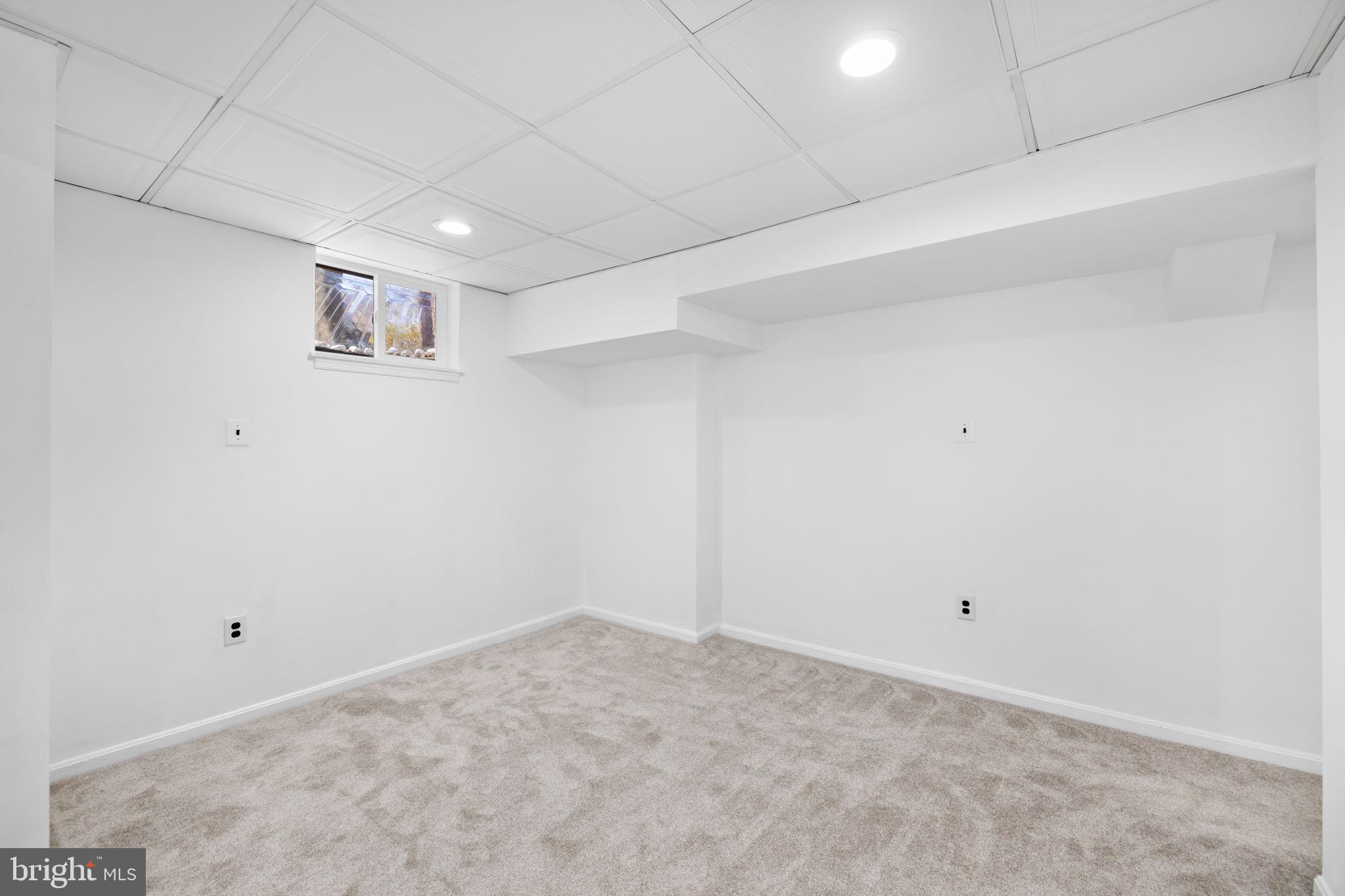 9451 Lapstrake Lane Burke, VA 22015 - Photo 41 of 59 a view of empty room