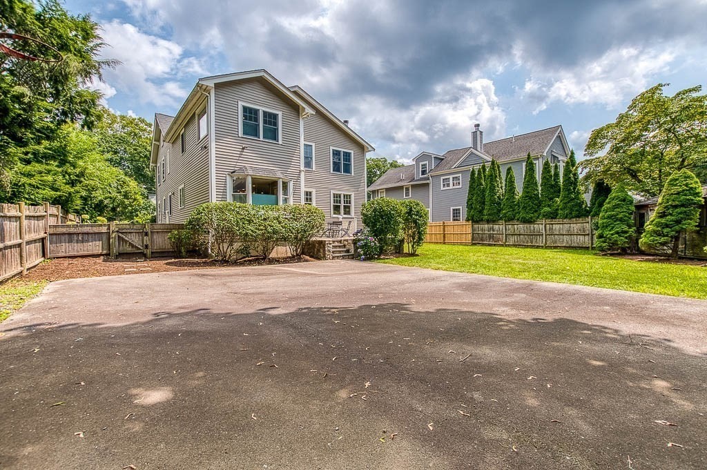 267 Manning Street Needham, MA 02492 - Photo 38 of 40 Gallery Image 38
