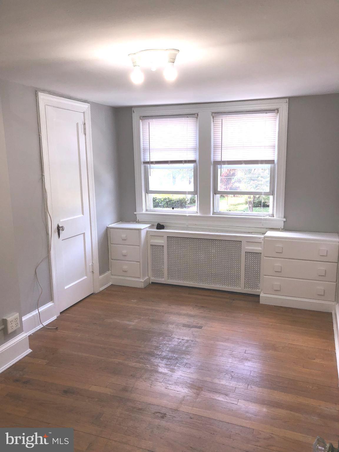 803 Philadelphia Avenue Silver Spring, MD 20910 - Photo 11 of 20