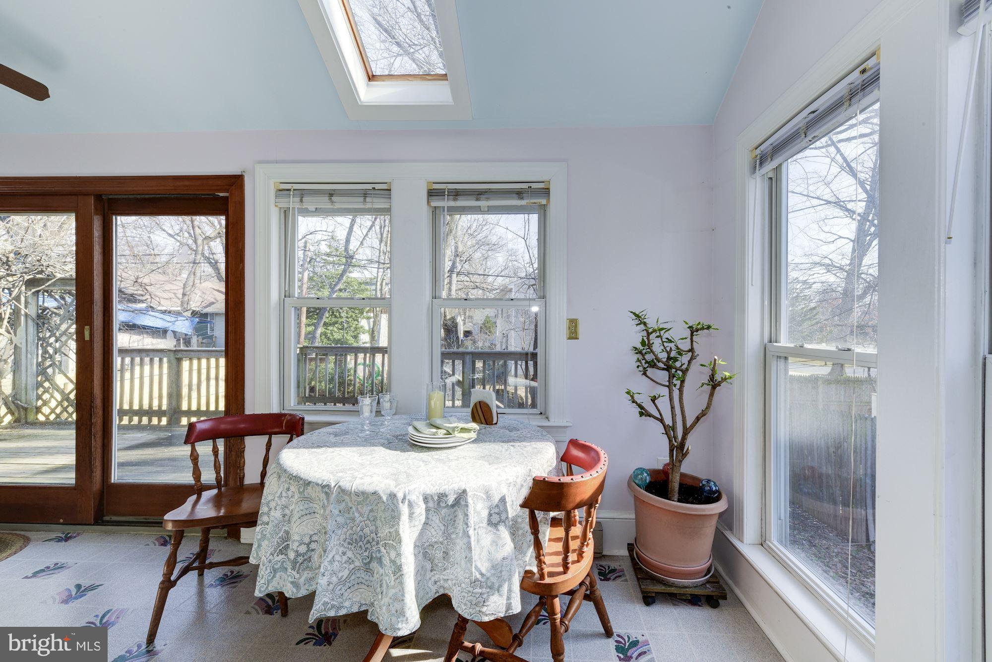 803 Philadelphia Avenue Silver Spring, MD 20910 - Photo 7 of 20