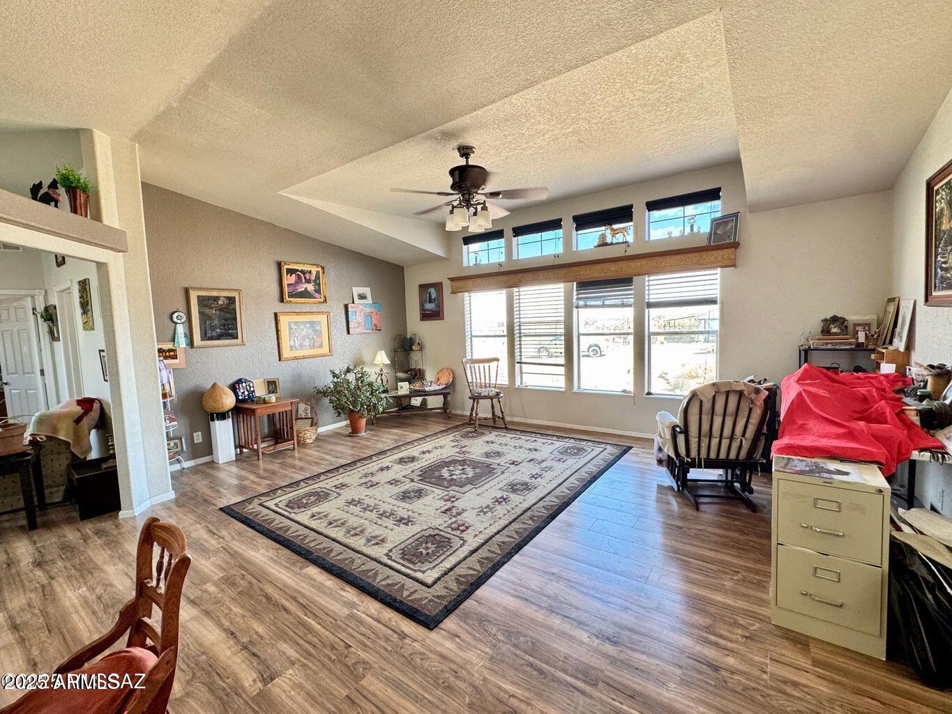 2627 West Hansen Road Willcox, AZ 85643 - Photo 17 of 42 a living room with furniture rug and window