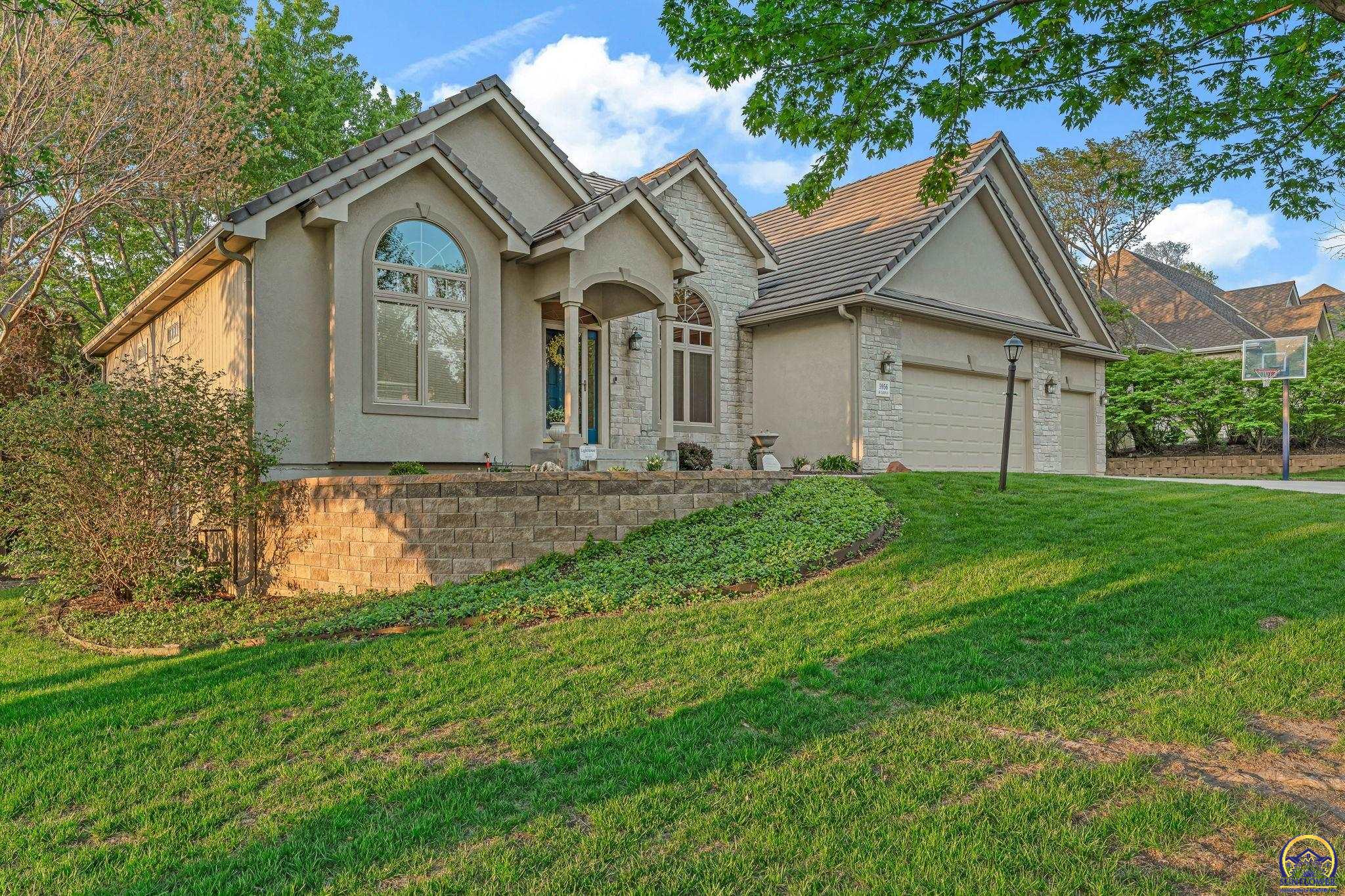 5956 Southwest Clarion Lane Topeka, KS 66610 - Photo 3 of 69