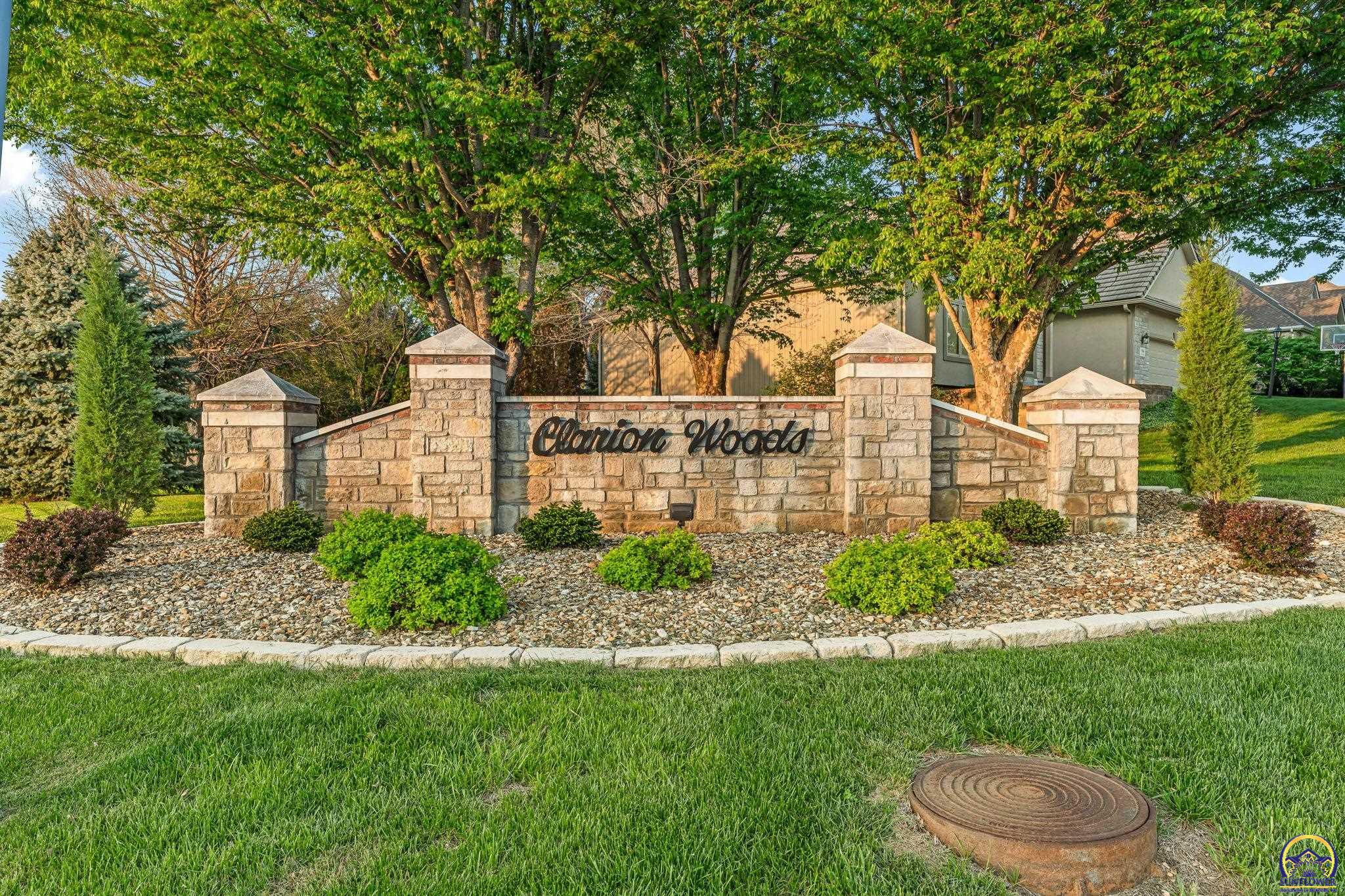 5956 Southwest Clarion Lane Topeka, KS 66610 - Photo 4 of 69