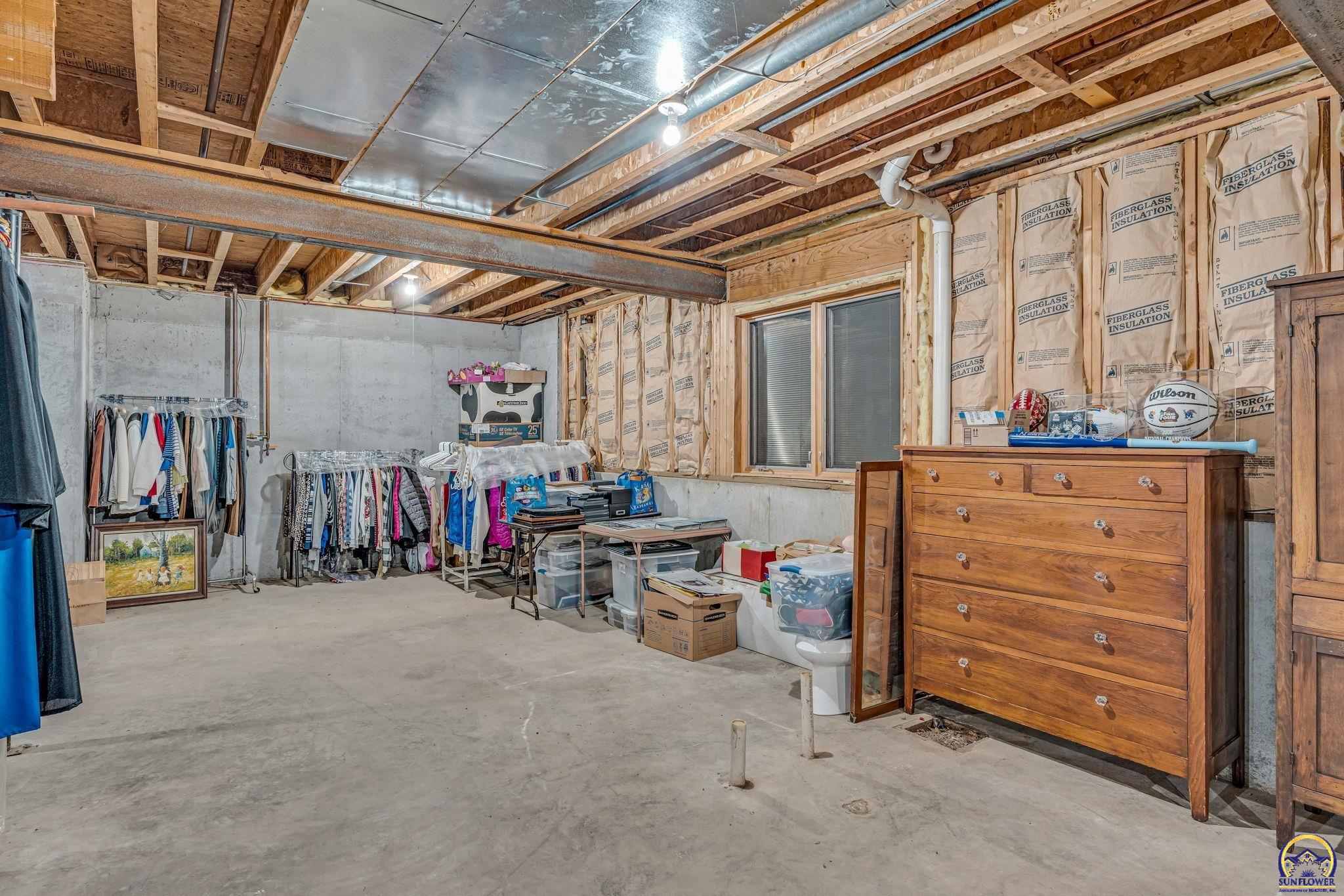 5956 Southwest Clarion Lane Topeka, KS 66610 - Photo 53 of 69