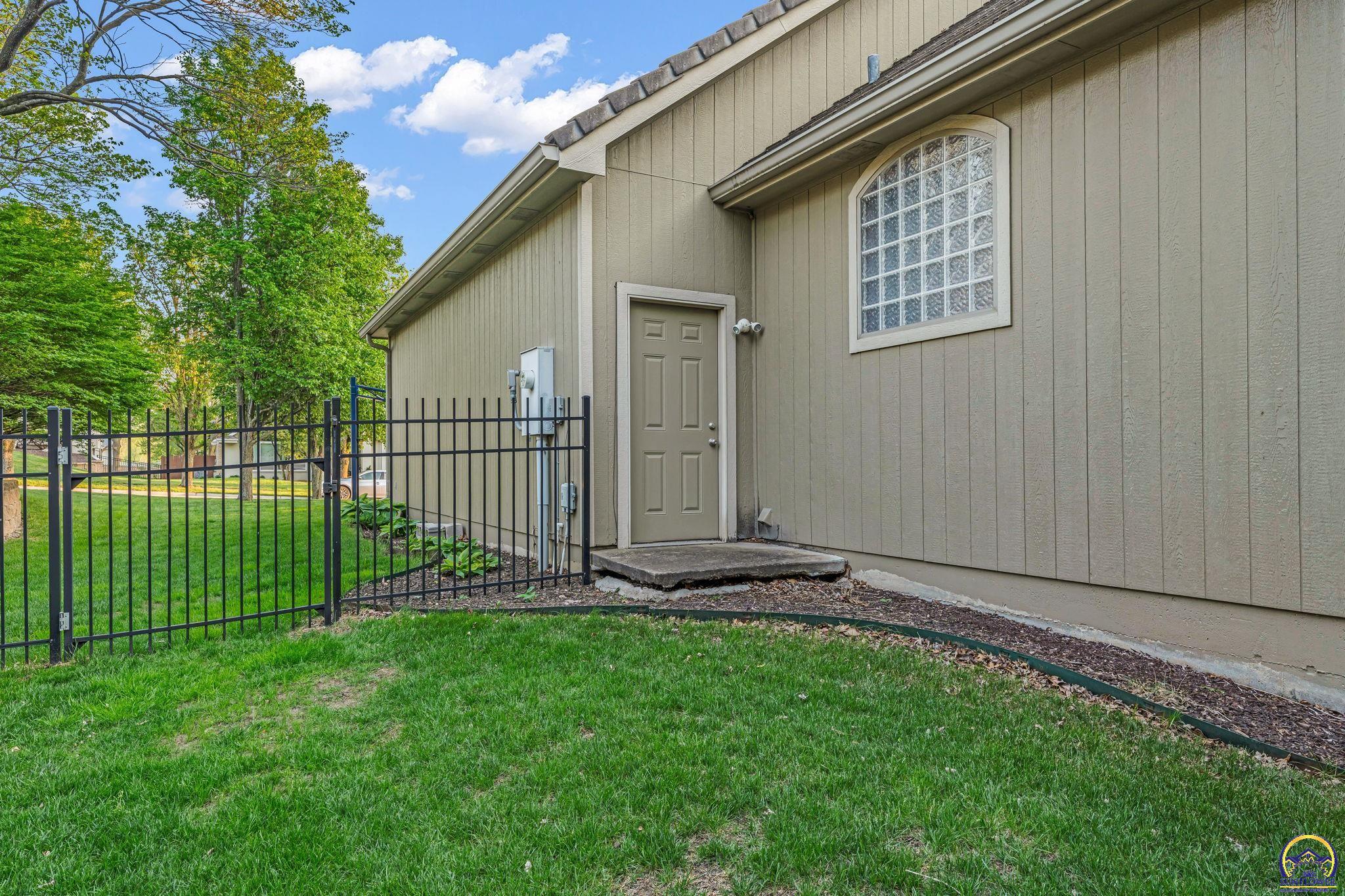 5956 Southwest Clarion Lane Topeka, KS 66610 - Photo 60 of 69