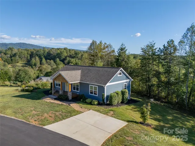 $445,000 | 105 Bluebell Ridge Lane, Weaverville, NC 28787