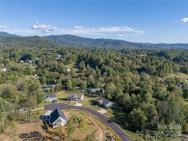 $445,000 | 105 Bluebell Ridge Lane, Weaverville, NC 28787