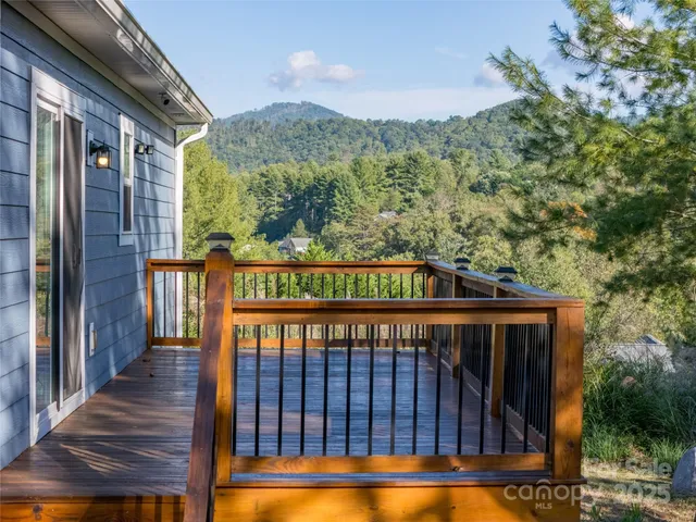 $445,000 | 105 Bluebell Ridge Lane, Weaverville, NC 28787