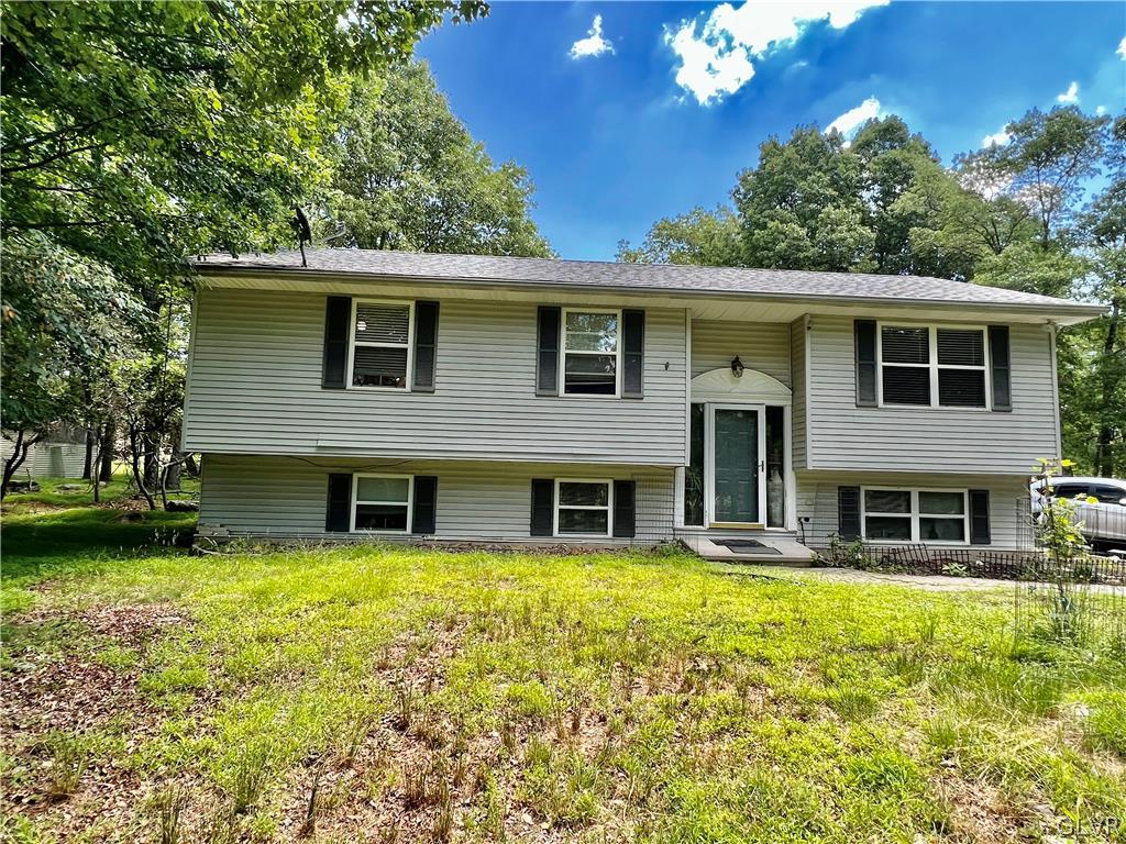 4651 Pine Ridge Drive West Bushkill, PA 18324 - Photo 2 of 22