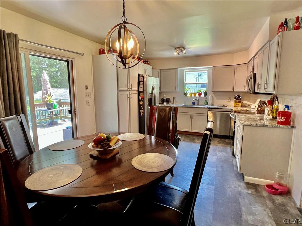 4651 Pine Ridge Drive West Bushkill, PA 18324 - Photo 6 of 22