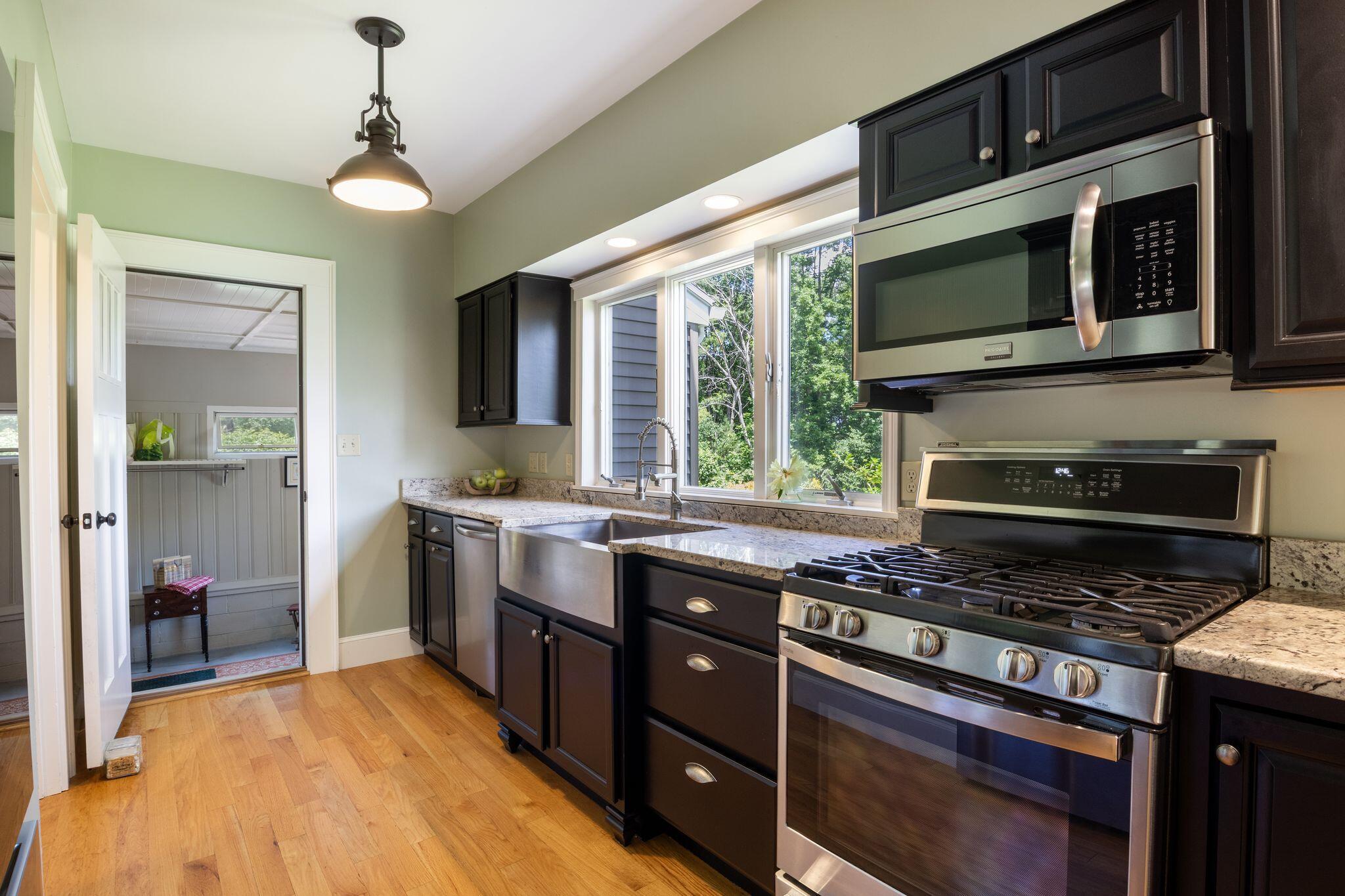23 Queen Street Gorham, ME 04038 - Photo 27 of 66 23_Queen_St_019
